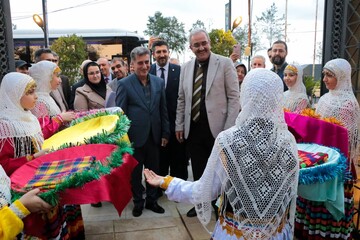 سفر هیئت تجاری ترکیه به روستای جهانی چادرشب قاسم آباد