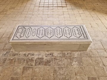 تعویض سنگ مقبره شیخ آذری در پی بازدید استاندار خراسان شمالی