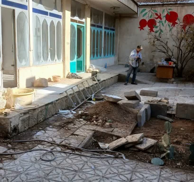 بازدید معاون صنایع‌دستی استان مرکزی از خانه هنر ساوه