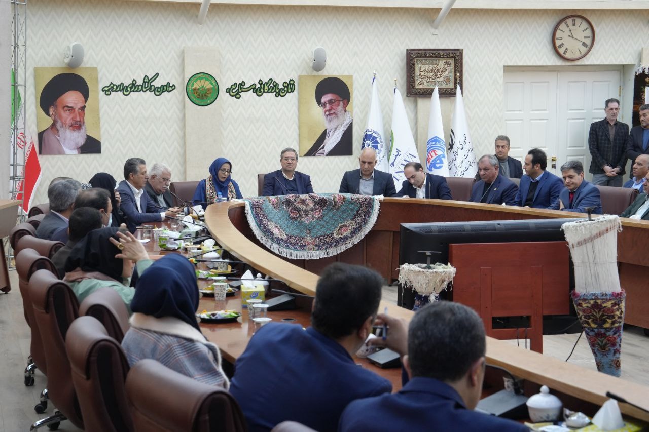 برگزاری جشنواره پاسداشت هنر صنعت فرش دست‌باف در ارومیه