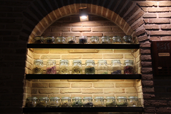 نگارالسلطنه