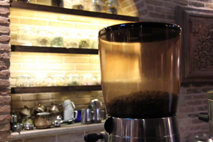 نگارالسلطنه