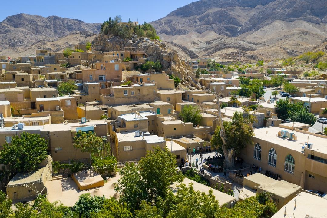 روستای دوستدار حیات‌وحش قلعه‌بالا، جایی که مردم برای پرنده بوم‌زاد ایران جشن می‌گیرند