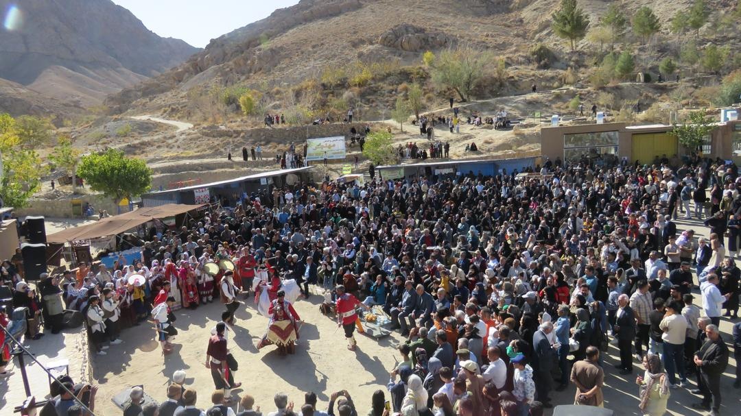روستای دوستدار حیات‌وحش قلعه‌بالا، جایی که مردم برای پرنده بوم‌زاد ایران جشن می‌گیرند