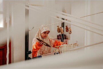 جهان، بافته‌های خراسان جنوبی را می‌پوشد/ بیش از ۲ هزار هنرمند در خدمت میراث کهن ایران