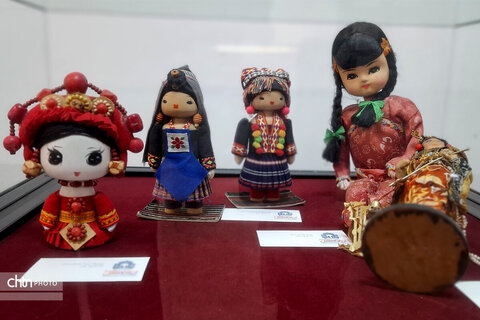 نمایشگاه سیار «عروسک های ملل» در موزه مردم شناسی خلیج فارس بندرعباس