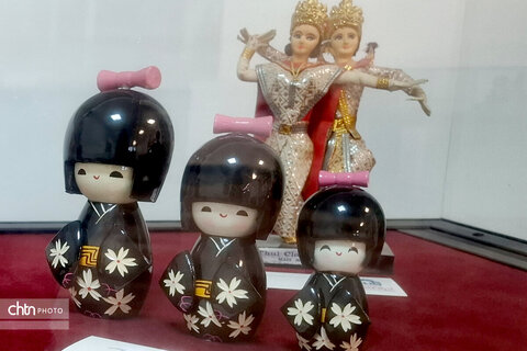 نمایشگاه سیار «عروسک های ملل» در موزه مردم شناسی خلیج فارس بندرعباس