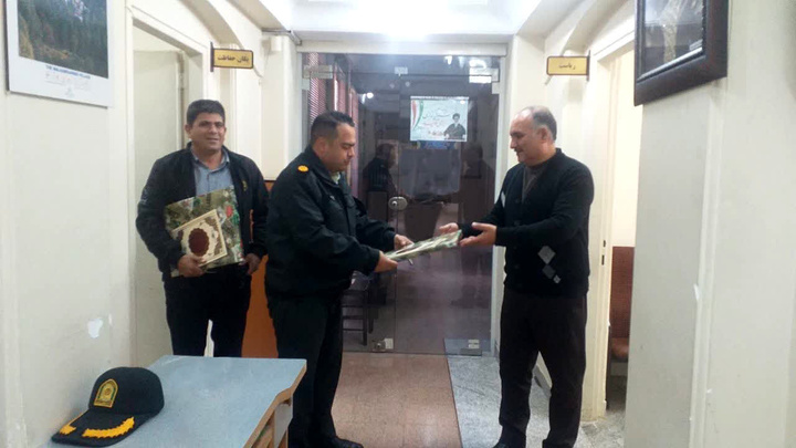 کشف ۷۴ سکه تاریخی در اسدآباد/ فروشنده اموال تاریخی دستگیر شد