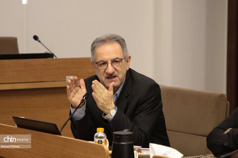 نشست تشکل‌های حرفه‌ای گردشگری با وزیر میراث فرهنگی، گردشگری و صنایع دستی