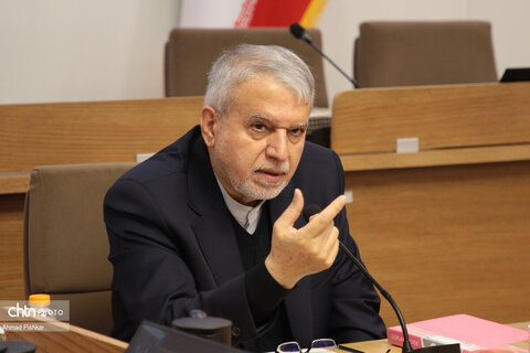 نشست تشکل‌های حرفه‌ای گردشگری با وزیر میراث فرهنگی، گردشگری و صنایع دستی