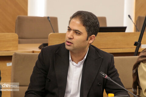 نشست تشکل‌های حرفه‌ای گردشگری با وزیر میراث فرهنگی، گردشگری و صنایع دستی