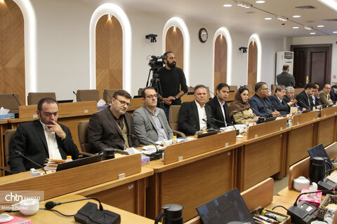 نشست تشکل‌های حرفه‌ای گردشگری با وزیر میراث فرهنگی، گردشگری و صنایع دستی