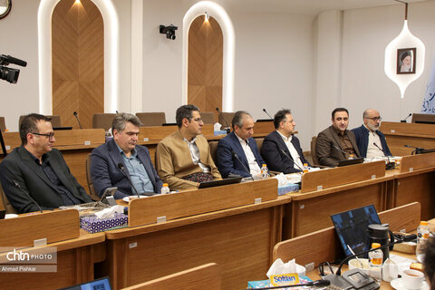 نشست تشکل‌های حرفه‌ای گردشگری با وزیر میراث فرهنگی، گردشگری و صنایع دستی