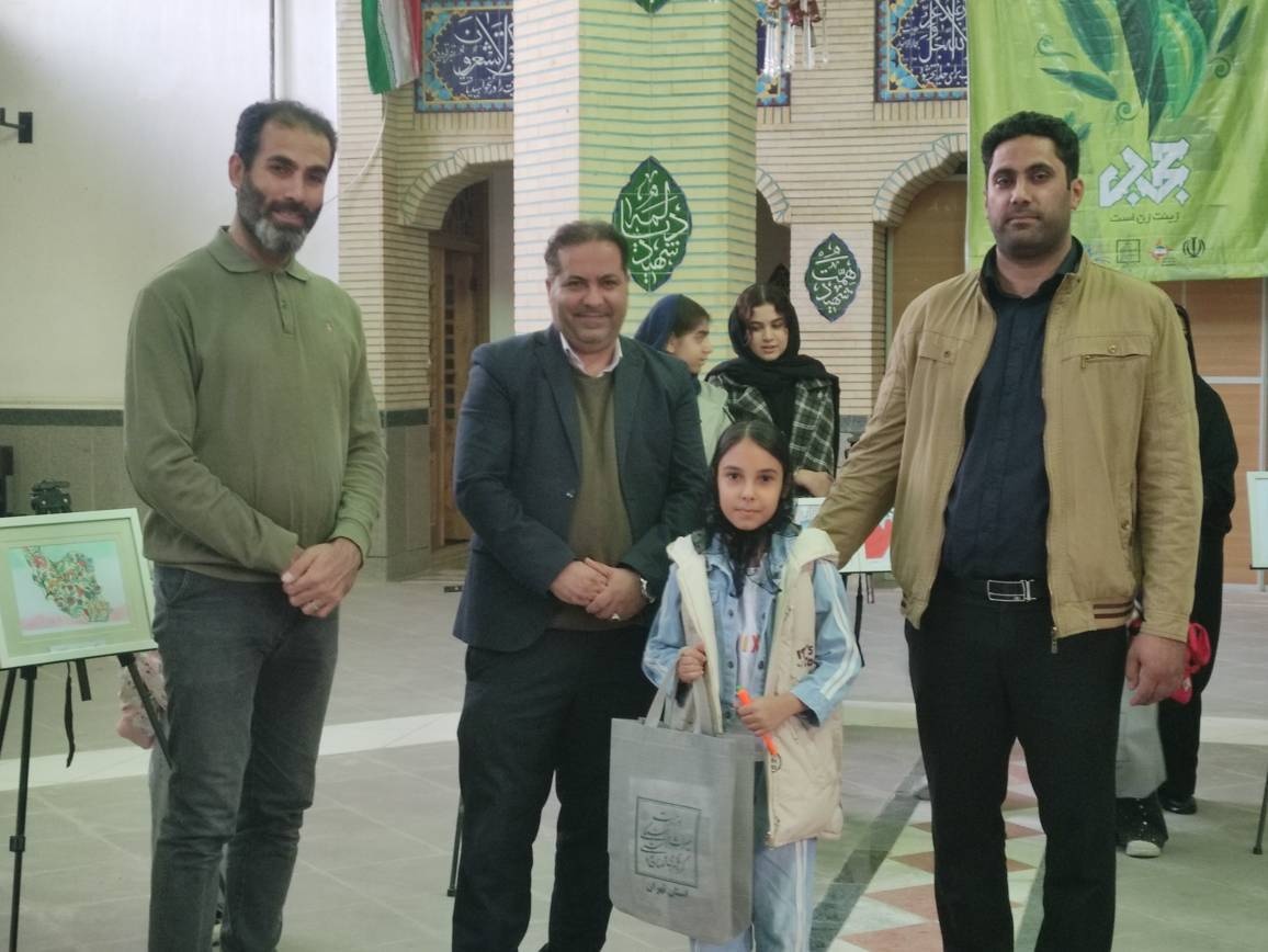 نمایشگاه عکس با موضوع اماکن مذهبی و جلوه‌های فرهنگی در پیشوا برگزار شد