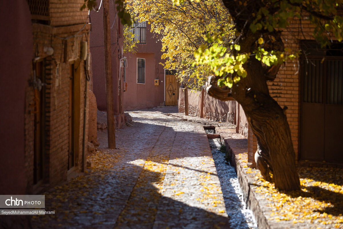 گذر پاییز در ابیانه