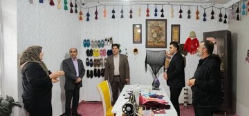 بازدید مدیرکل میراث‌ فرهنگی ایلام از کارگاه گیوه‌بافی آبدانان/ اشتغال‌زایی با حمایت مشاغل خانگی
