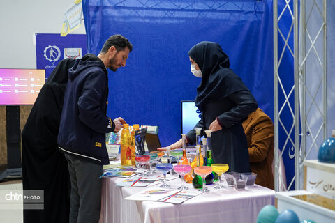 نمایشگاه پژوهش و فناوری استان همدان افتتاح شد