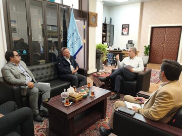 تسریع در توسعه گردشگری غرب و جنوب کشور/ بررسی پرونده‌های ملی قروه، دهگلان و سپیدان با حضور معاون وزیر میراث‌فرهنگی