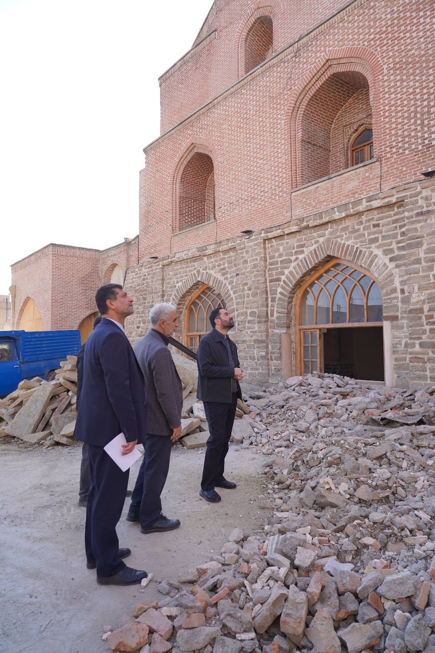 الحاقات اضافی مسجد جامع ارومیه برچیده می‌شود