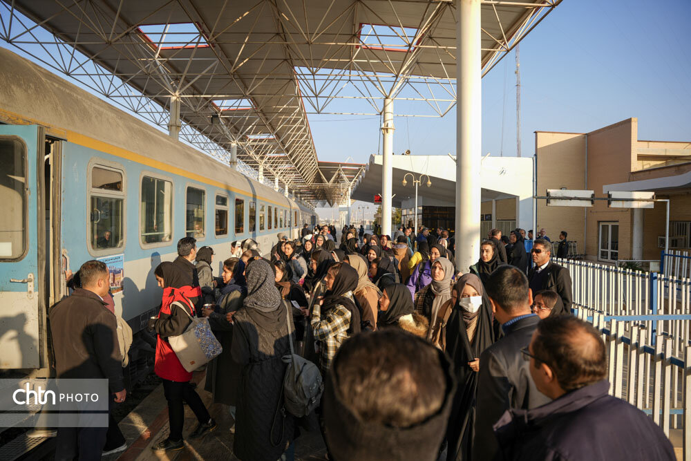 سوت قطار گردشگری کرمان _ راین به صدا درآمد