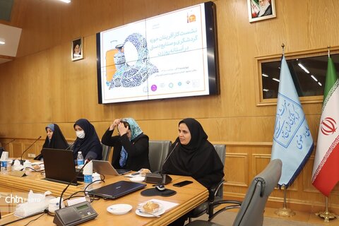 نشست کار آفرینان حوزه گردشگری وصنایع دستی در آستانه روز زن