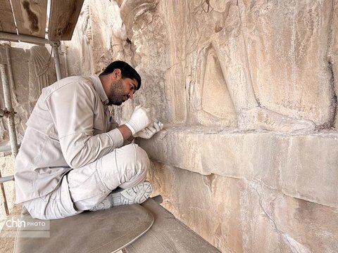 خبرنگاران در تخت جمشید