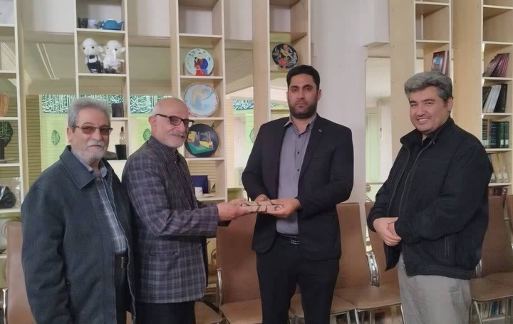 قدردانی رئیس نهاد کتابخانه‌های عمومی پیشوا از همکاری اداره میراث‌فرهنگی