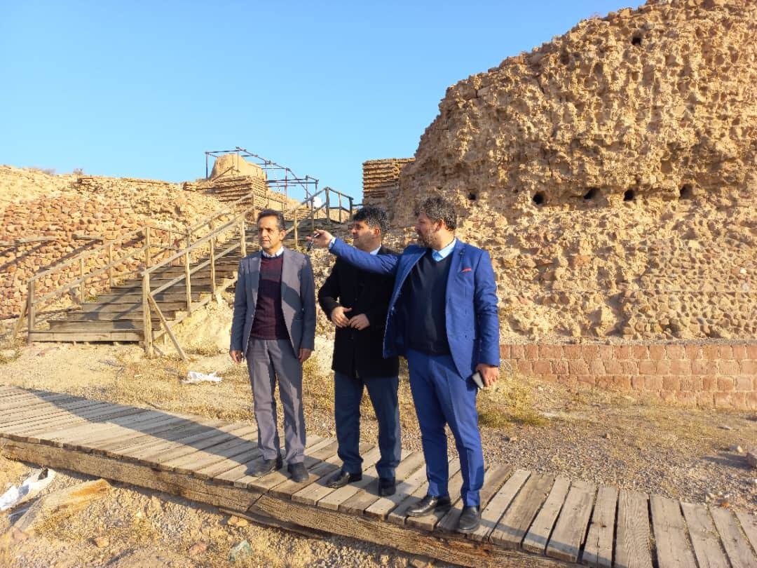 پیشبرد صیانت از عرصه ربع رشیدی با تملک و آزادسازی عرصه/ استحکامبخشی کالبدی و انتظامبخشی مدیریتی مجموعه تاریخی/ ورود به فصل پنجم کاوشها همراه با بنیانگذاری آرشیو تخصصی مجموعه