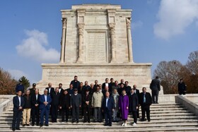 بازدید اعضاء نشست کمیته دائمی امور سیاسی مجمع مجالس آسیایی (APA) حاضر در مشهد از مجموعه فرهنگی تاریخی فردوسی