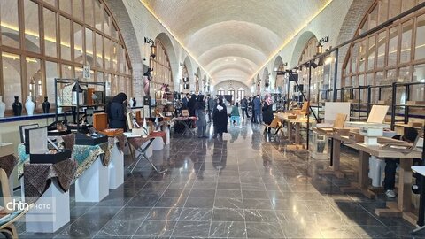 افتتاح نمایشگاه تخصصی صنایع‌دستی بسته‌بندی‌شده یزد با حضور سخنگوی دولت و مقامات استانی