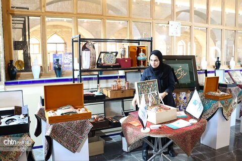 افتتاح نمایشگاه تخصصی صنایع‌دستی بسته‌بندی‌شده یزد با حضور سخنگوی دولت و مقامات استانی