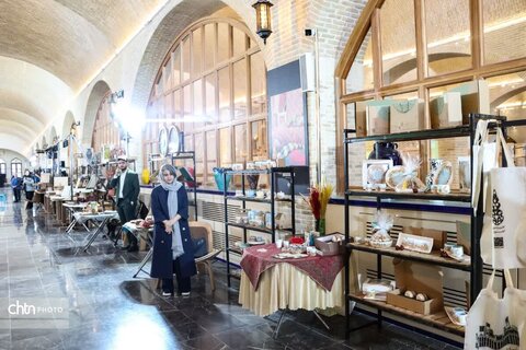 افتتاح نمایشگاه تخصصی صنایع‌دستی بسته‌بندی‌شده یزد با حضور سخنگوی دولت و مقامات استانی