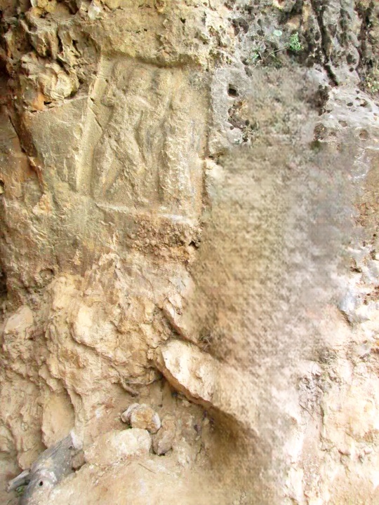 کشف منحصربه‌فرد نگارکَند الیمایی در اندیکا/ پرده‌برداری از صحنه‌ای بی‌مانند در آیین‌های نیایشی زاگرس/ پیوندی نو با اسطوره یونانی هرکول