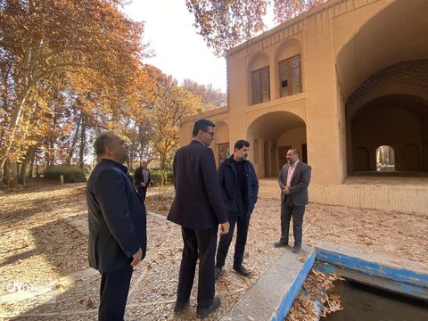 یزد، مقصدی برای سرمایه‌گذاری در گردشگری؛ بازدید مدیران ارشد بانک گردشگری و سمگا از ظرفیت‌های تاریخی و فرهنگی یزد