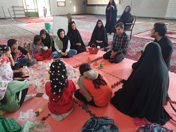 برگزاری کلاس آموزشی رایگان صنایع‌دستی در روستای قشلاق جلیل‌آباد