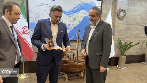 افتتاحیه نمایشگاه کاشی