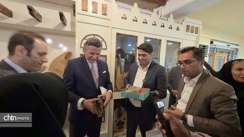 افتتاحیه نمایشگاه کاشی