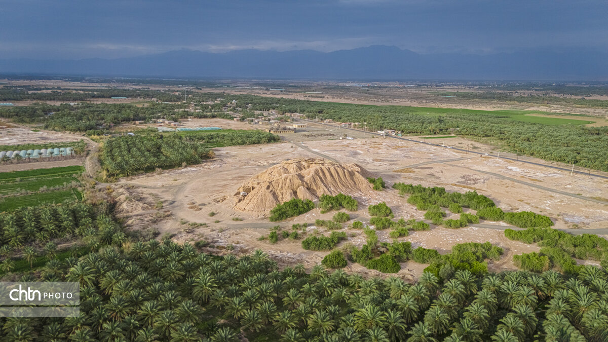 رازهای تمدن کهن جیرفت در تپه باستانی کنارصندل