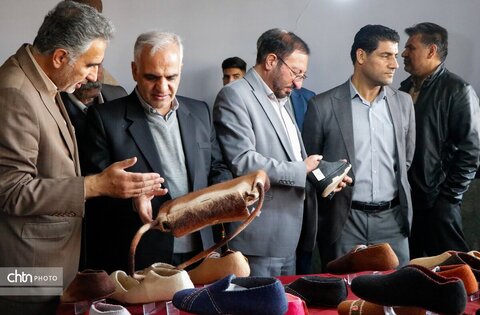 جشنواره ملی نمد شهرکرد آغاز به کار کرد.