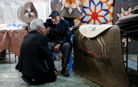 جشنواره ملی نمد شهرکرد آغاز به کار کرد.