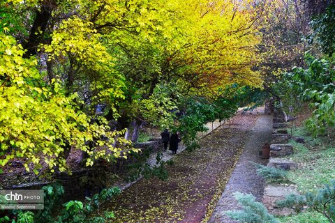 کلیسای سنت استپانوس جلفا در روزهای پاییزی