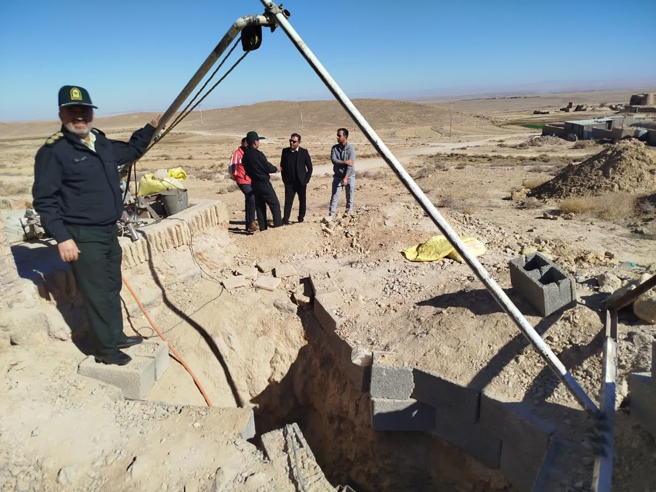 دستگیری ۲ حفار غیرمجاز در حریم امامزاده روستای چهکند بشرویه