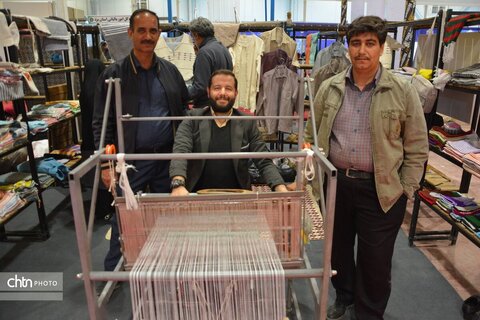 استاندار یزد از دوازدهمین نمایشگاه پژوهش و فناوری بازدید کرد