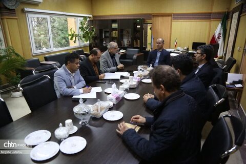 نشست مدیرکل پایگاه‌های ملی و جهانی وزارت میراث‌فرهنگی با معاون عمرانی استانداری زنجان