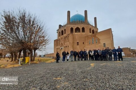 نشست مدیرکل پایگاه‌های ملی و جهانی وزارت میراث‌فرهنگی با معاون عمرانی استانداری زنجان