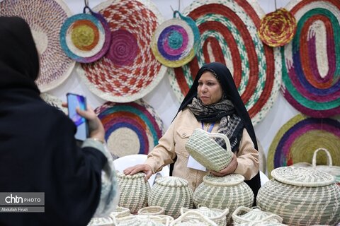 اولین نمایشگاه صنایع دستی حصیری وابسته به نخل جنوب کشور