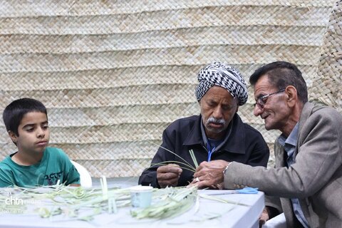 اولین نمایشگاه صنایع دستی حصیری وابسته به نخل جنوب کشور