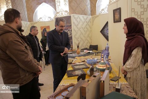 نمایشگاه معرفی توانمندی‌های بانوان هنرمند قم