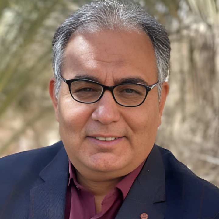 سنگ تمام ۴۰۰ نفر نیروی داوطلب دوستدار میراث‌فرهنگی برای مرمت آب‌انبار حاج عبدالوهاب اردکان