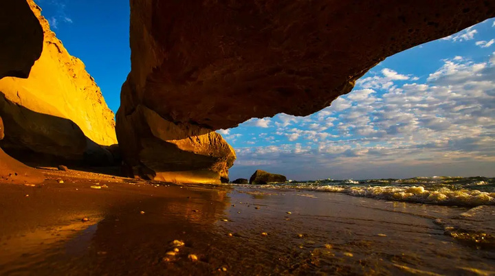 ممنوعیت ایجاد کمپ و شب‌مانی در سواحل شهرستان پارسیان از تبن تا نیرم